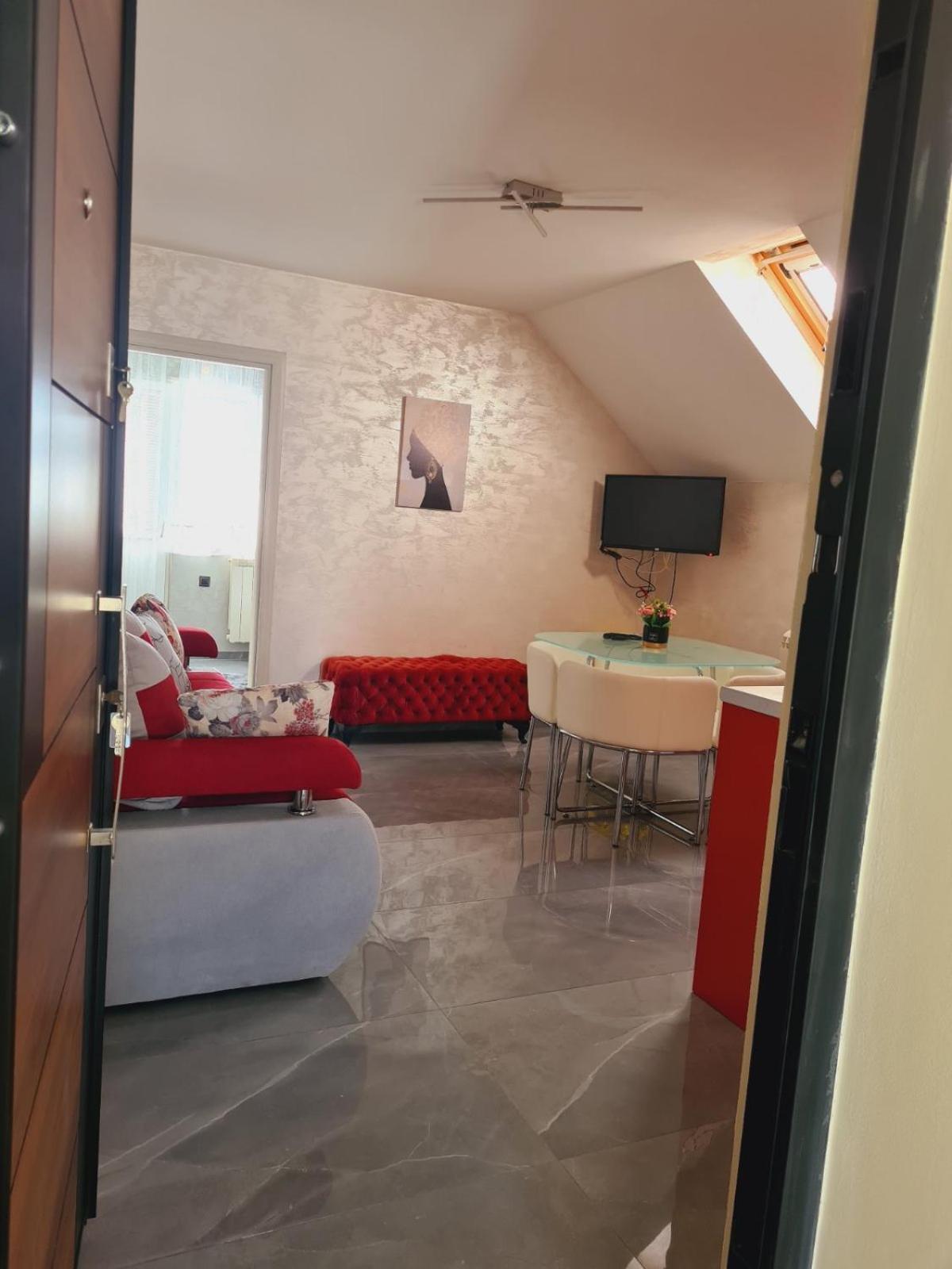 Apartmani Jasmina 즐라티보 외부 사진