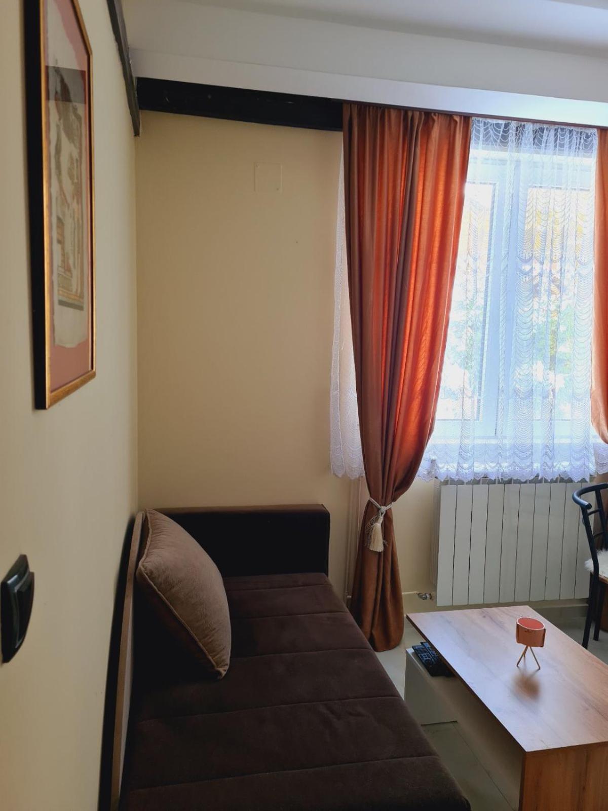 Apartmani Jasmina 즐라티보 외부 사진